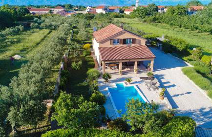 Holiday Home Taraš - Photo 1