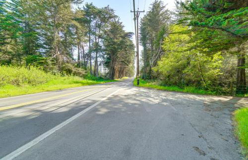 Hot Tub, 1 Mi to Beach 12-Acre Fort Bragg Cabin! - Foto 33