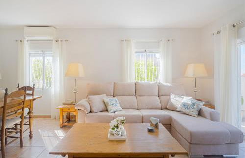 Sunny Poolside Stay in Busot - Foto 8