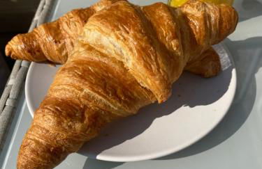 The Cwtch,Self Contained Coastal Annex Freshwater - Photo 17