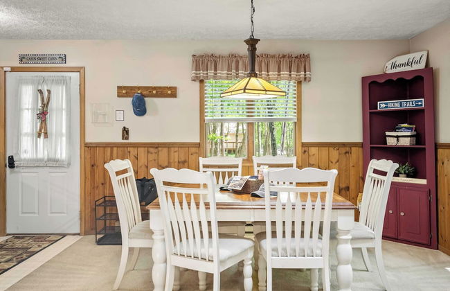 Shady Pines by Avantstay Enclosed Porch, Game Rooms, & Lake/beach Access! - Foto 14