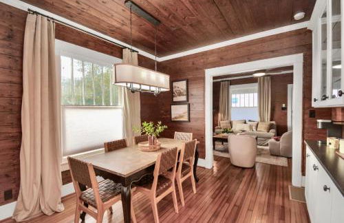 HGTV-Featured Beach Home- Walk to Beach- Sleeps 12 - Foto 23