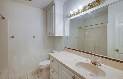 Raymond Home about 17 Mi to Downtown Jackson! - Foto 19