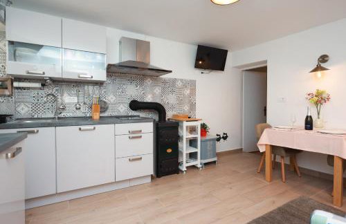 APARTMANI NAD VOLTUN - Photo 12
