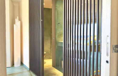 Luxury Seafront Apartment - Beach Access - Parking & WiFi - by Coral Property - Foto 34