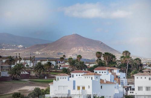 CASA AGATHA - 3 terraces, AC, tv channels, 2 bedrooms & bathrooms, heated pool - Foto 38