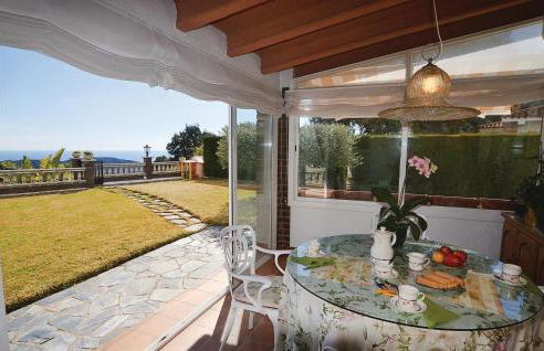 Lovely Home In St Cebrià De Vallalta - Foto 5