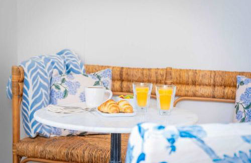 The Curator's Retreat For 8 - Photo 6