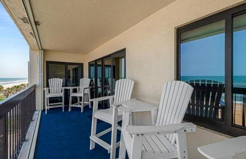 Luxury direct oceanfront corner with large private balcony, heated pool and garage - Photo 24