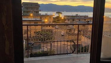 Piccolo Paradiso Appartamento vicino a stazione e spiaggia - Photo 4