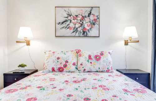 Stylish New 3BR 2.5BA Fire Pit Fence yard - Foto 44