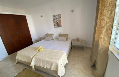 Moradia Olival- BBQ, 2 Quartos, Quintal - Foto 27