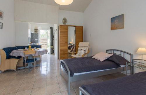 Atlantic Residence Studios - Photo 17