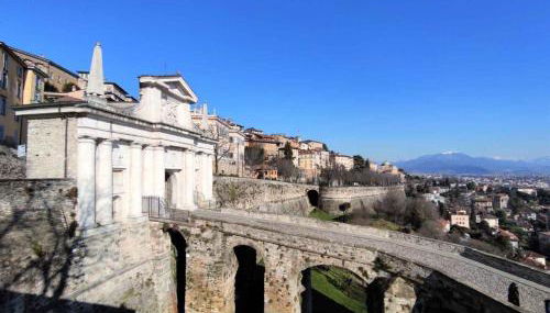 Bilocale Chic 2, 10min Aeroporto Milano-Bergamo, BOX AUTO e ARIA CONDIZIONATA - Photo 4