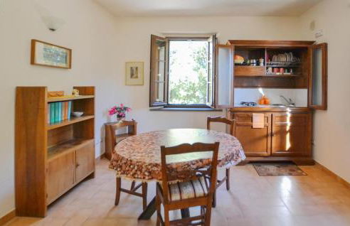 1 Bedroom Pet Friendly Apartment In Citerna - Foto 5