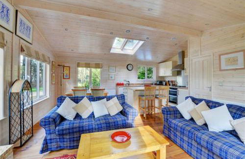 2 Bed in Weybourne oc-1628 - Photo 9