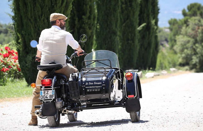 Balade privée en side-car à Aix-en-Provence - Photo 4