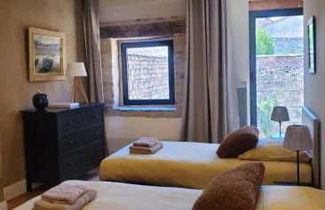 Maison romane avec jardin dans le centre de CLUNY - Foto 6