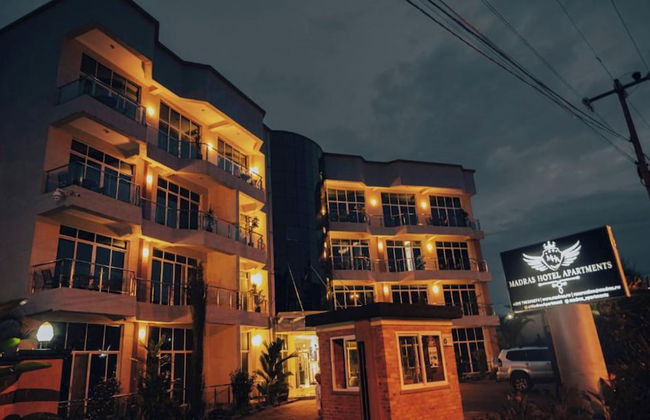 Madras Hotel and Apartments - Foto 35