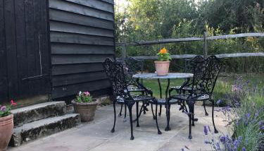 Gatwick hideout - Foto 2