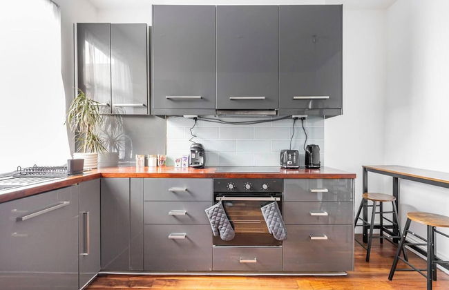 Charming 3-bed Apartment in London - Foto 25