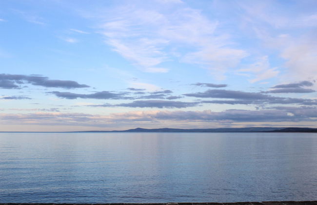 Beachfront Panoramic Seaview Free Wifi & Parking - Photo 26