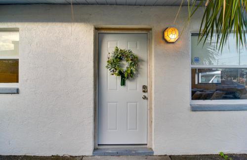 Ideally Located Palm Harbor Condo Walk Downtown! - Foto 23