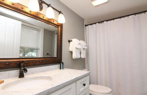 Two Bedroom with Lake View - Foto 33