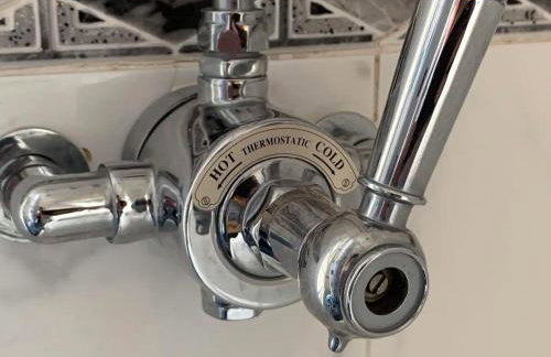 JOIVY Adorable 1 Bed Flat Near West End - Photo 44