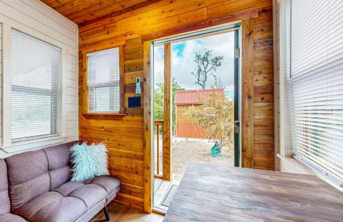 Modern Tiny House in Hill Country with Covered Patio - Foto 6
