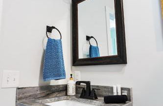 Elmwood Park Retreat Renovated 3 Bed 2 Bath DT - Foto 63