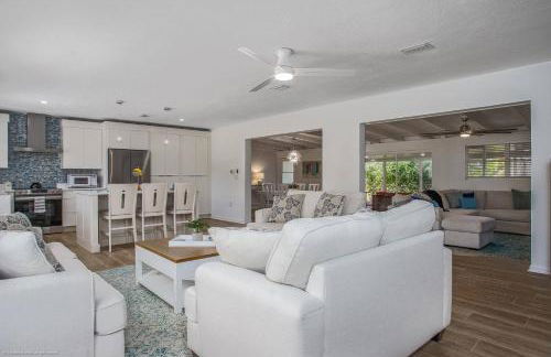 Gorgeous Grove Contemporary Family Home - Foto 6