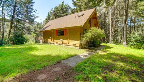 Hot Tub, 1 Mi to Beach 12-Acre Fort Bragg Cabin! - Foto 2