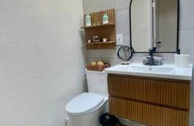 Apartment A, Restful,Cozy, close Sunland Park Mall - Foto 26