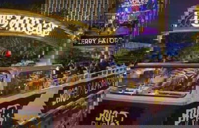 Open-Top Bus Night Tour - Photo 1