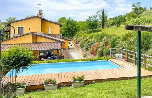 Cozy Apartment In Santa Maria A Monte - Foto 11