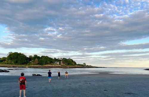 Luxe Coastal Estate Tennis, Beach, Firepit, View - Foto 66