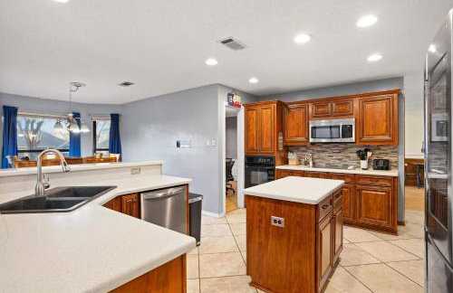 Best of Desoto - 5BR 3BA w Pool Patio BBQ Games - Foto 3