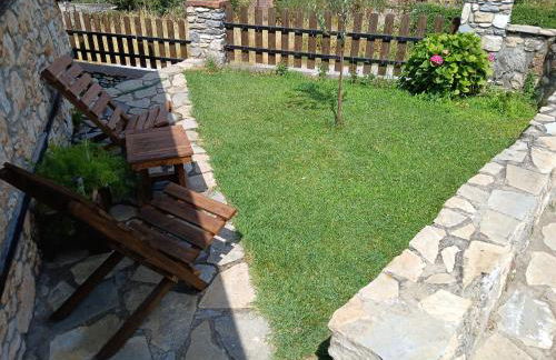 Artemis' Stone House - Photo 33