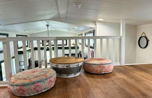 Sunrise, Mountain & Farm View - Heated Tub or Pool - Foto 23