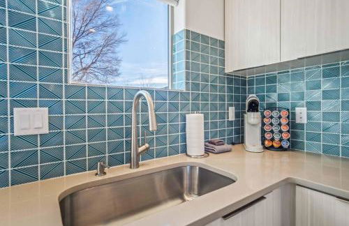 Timber & Tin D 2Bed 2Bath w Pool & Rooftop Deck - Foto 29