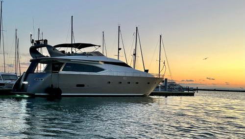 MotorYacht 21 avec équipage - Photo 4