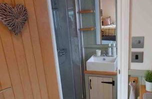 Delightful cosy shepherd's hut at Victorian Station - Foto 9