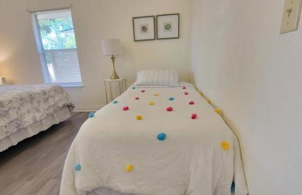 Stylish House Near UF, VA, & Downtown Gainesville - Foto 6