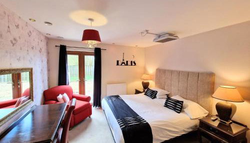 Lbtie Lodge with Two Private Hot Tubs - Fife - Loch Leven - Lomond Hills - Foto 3