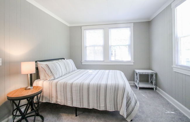 Historic Cottage for 6 Porch swing Pets - Foto 5