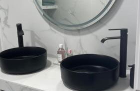 Modern apartment sea view with private jacuzzi - Photo 39