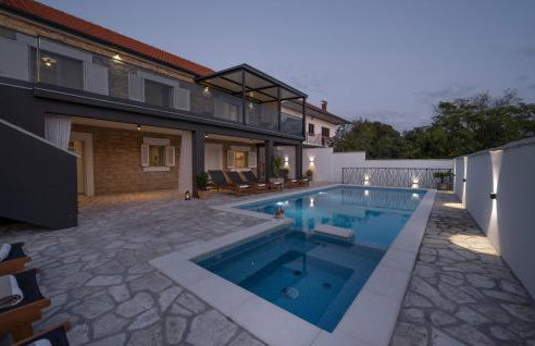 Lovely Home In Plastovo With Sauna - Photo 13