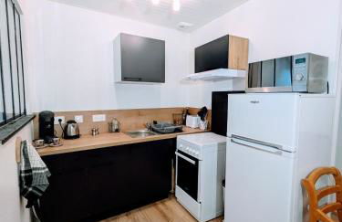 Sous la tour - Foto 24