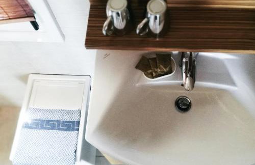 Avia Holiday Homes - Photo 14